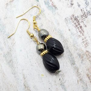Gold Glass Antique Gold Hooks Hidden Meaning earrings Noir , Mystic Outlan  393■